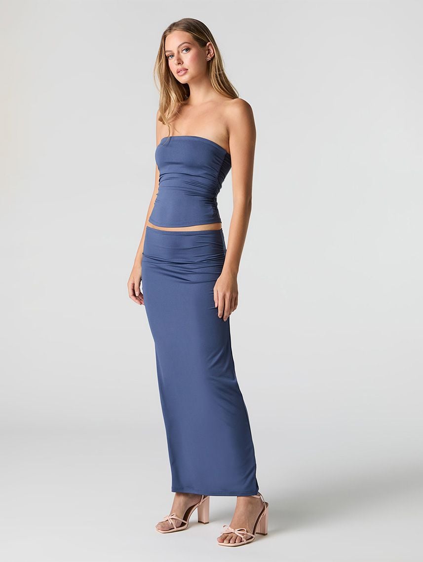 חצאית מקסי עם כיווצים