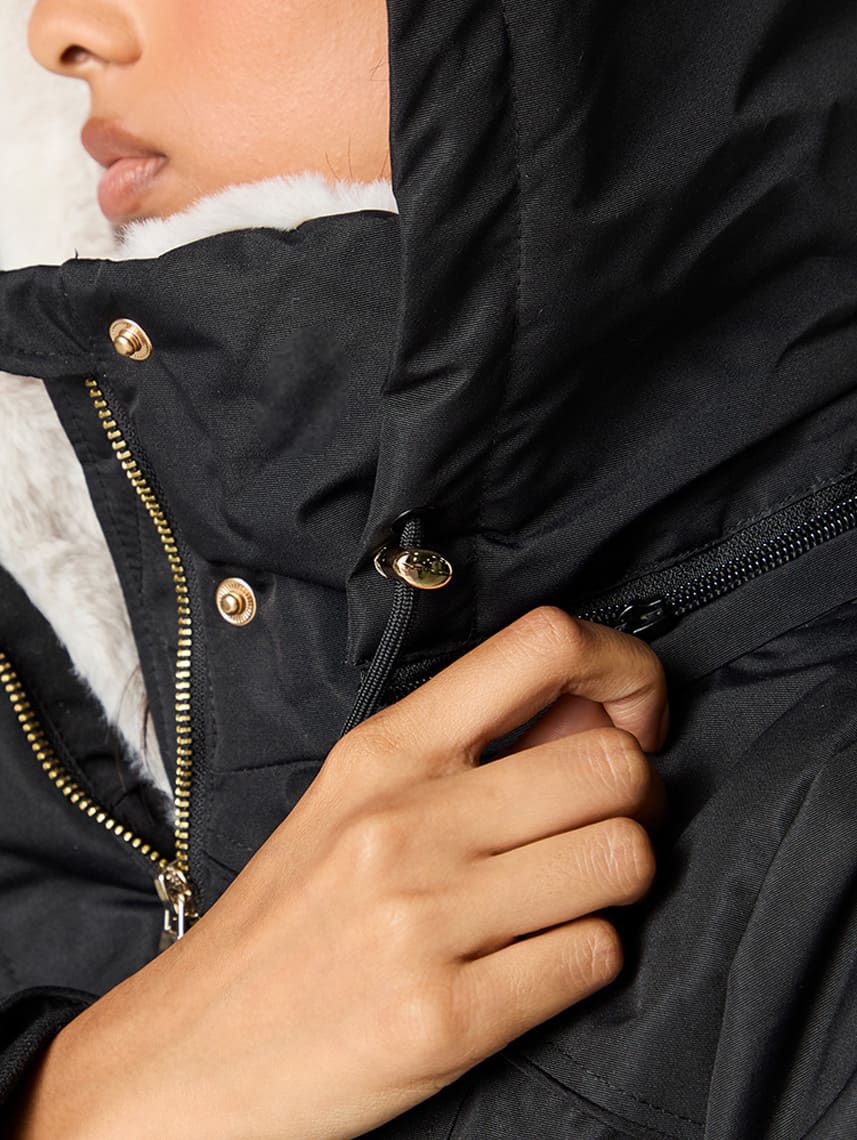 מעיל עם בטנה פרוותית