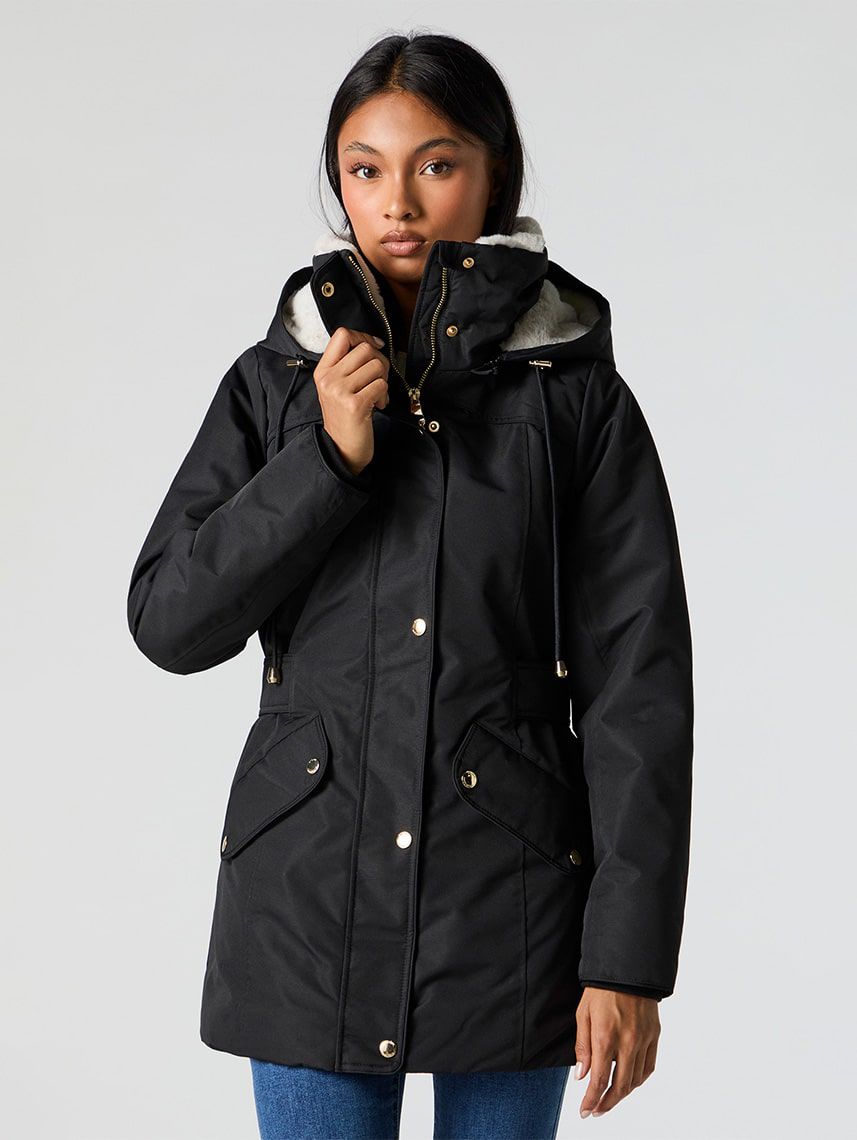 מעיל עם בטנה פרוותית