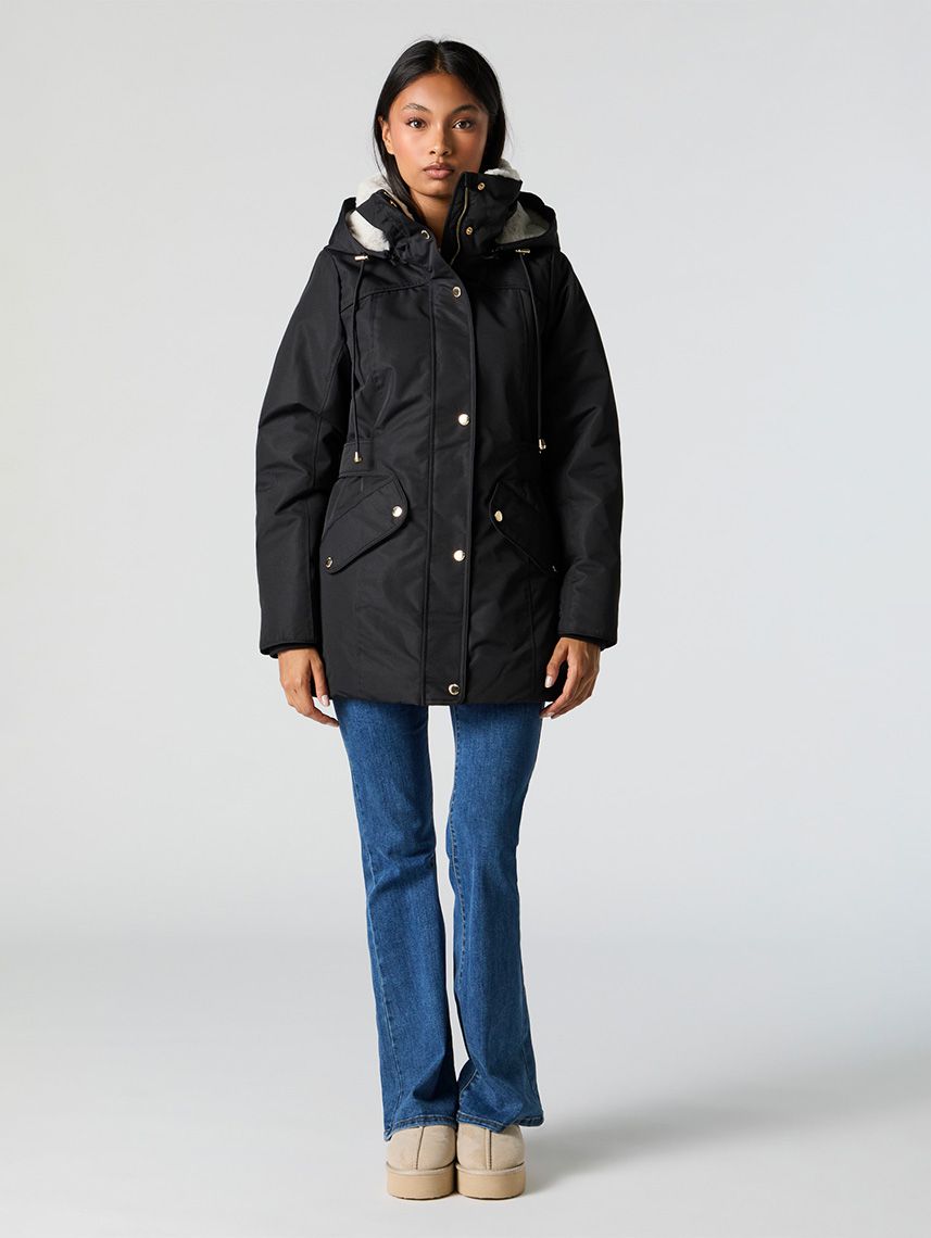 מעיל עם בטנה פרוותית