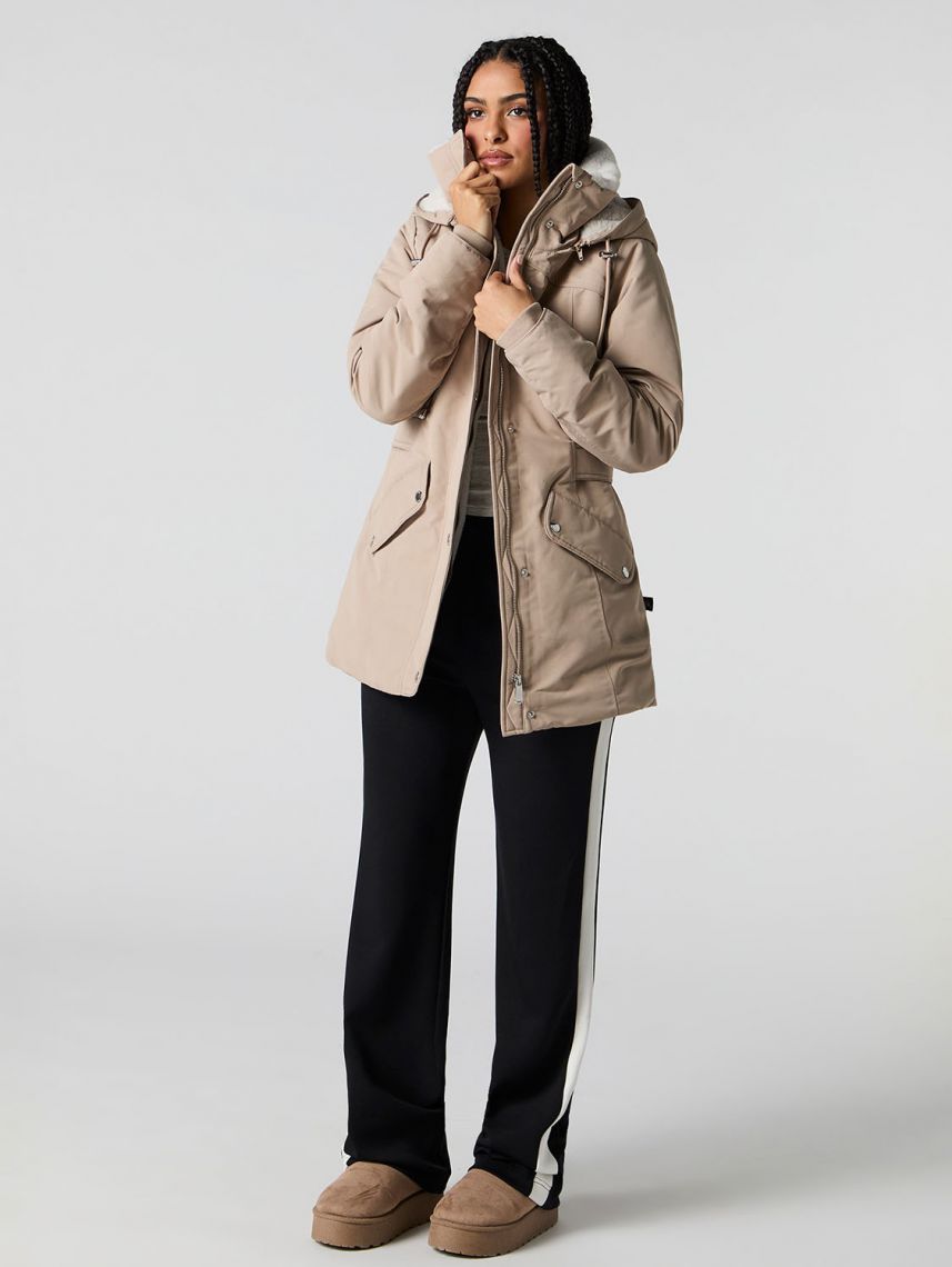 מעיל עם בטנה פרוותית