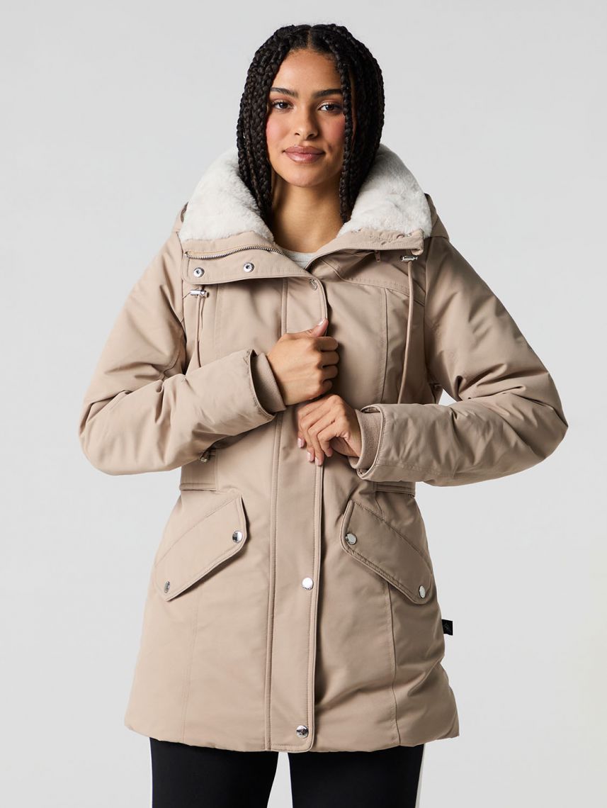 מעיל עם בטנה פרוותית