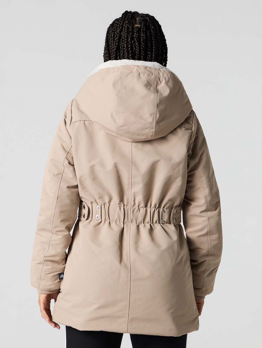 מעיל עם בטנה פרוותית