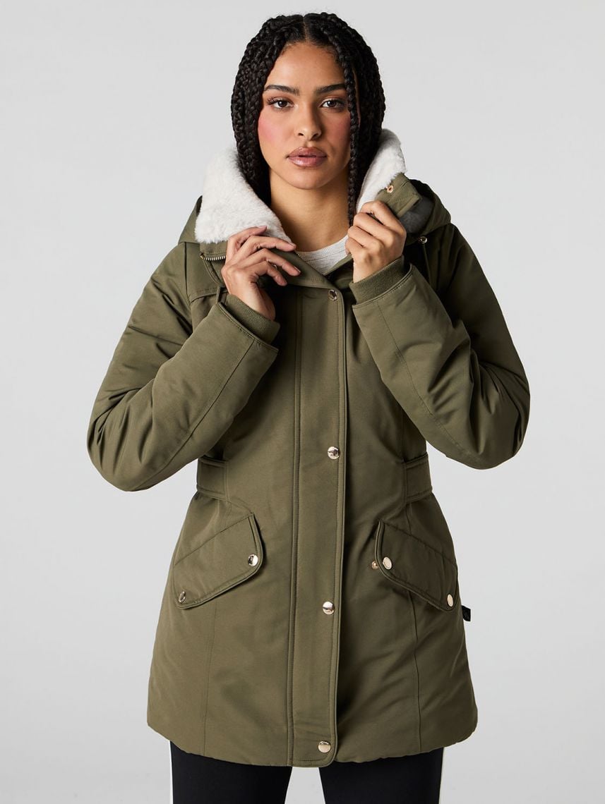 מעיל עם בטנה פרוותית