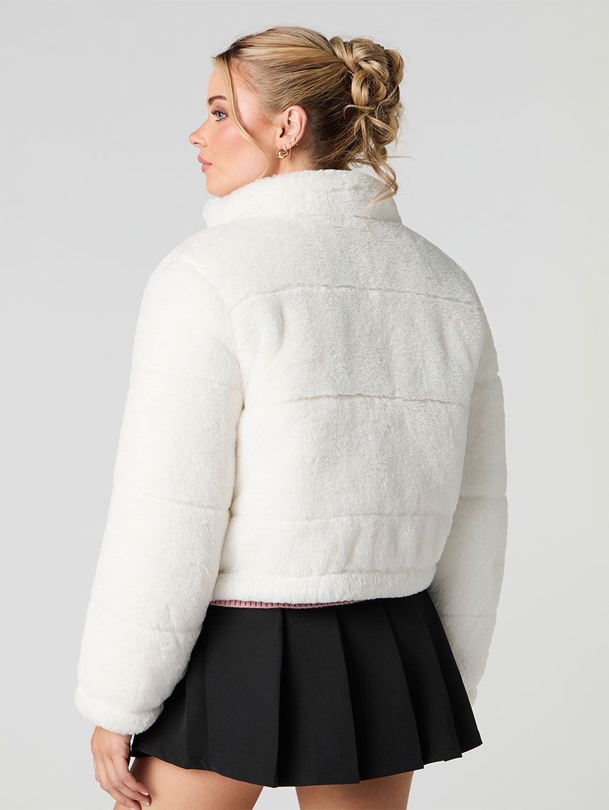 מעיל פרוותי