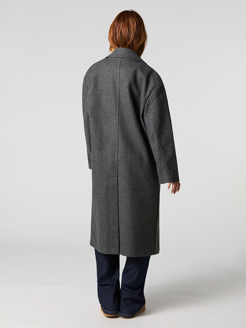 מעיל ארוך מחוייט