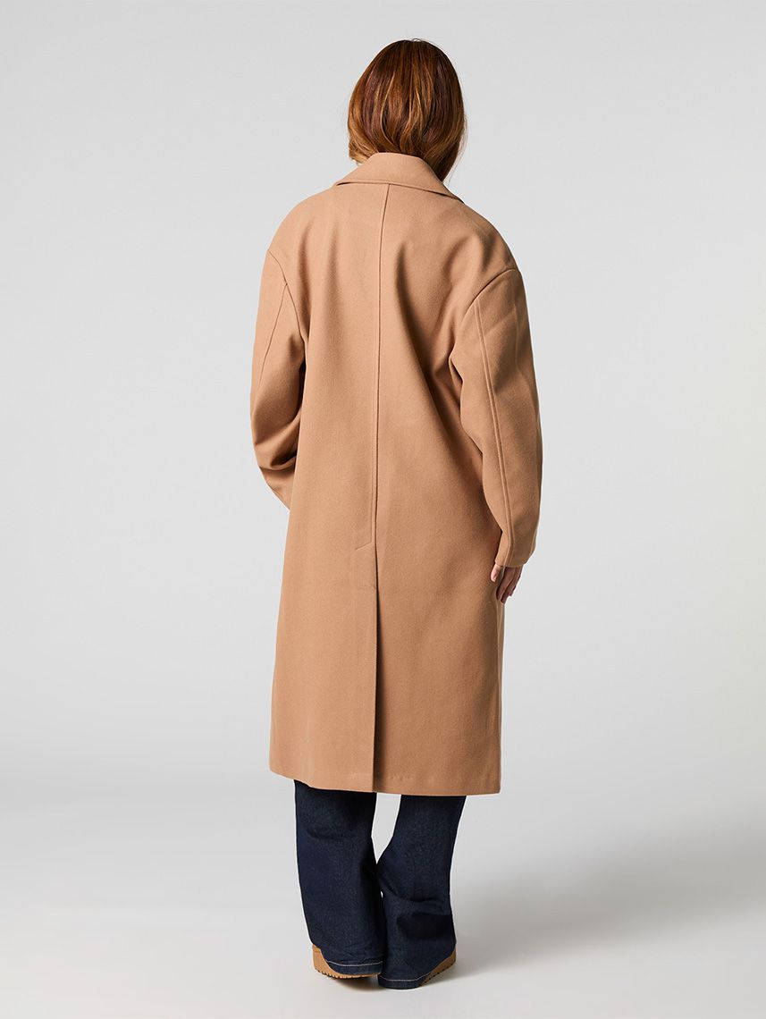 מעיל ארוך מחוייט