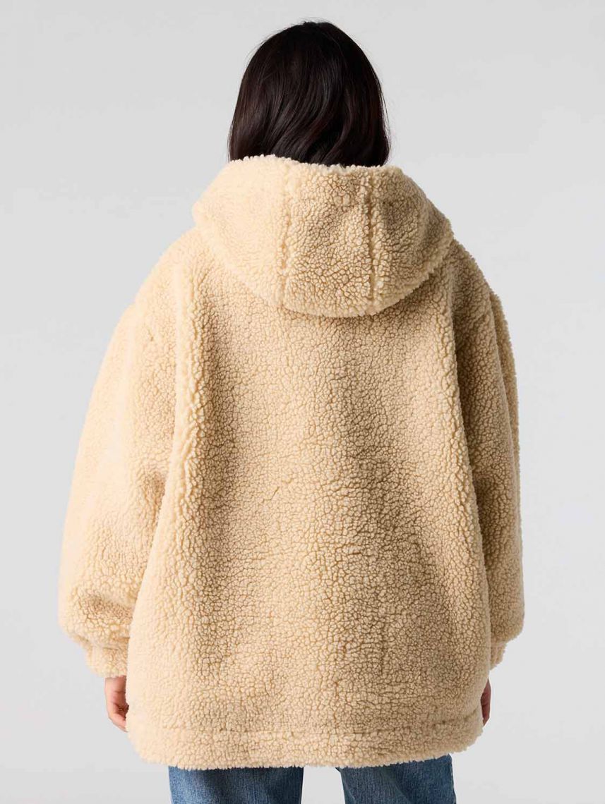 ג’קט פרוותי