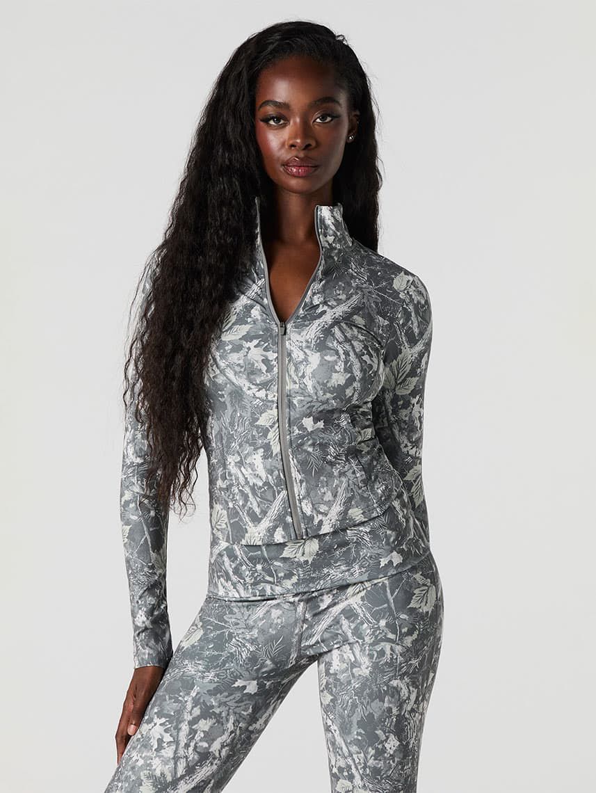 ג’קט אקטיב