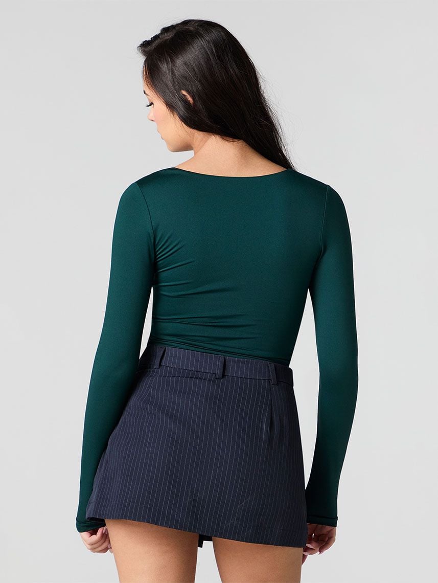 בגד גוף מפתח מרובע