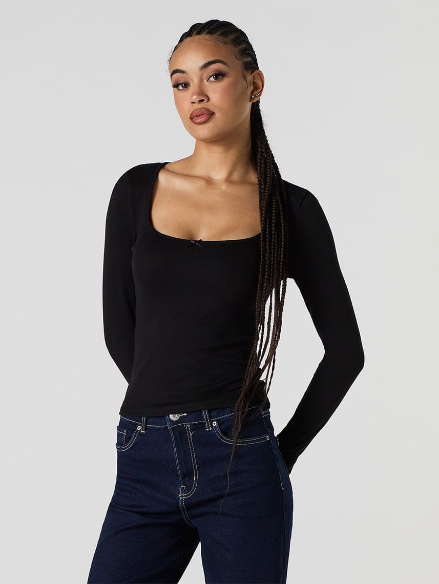 חולצה ארוכה מפתח מרובע