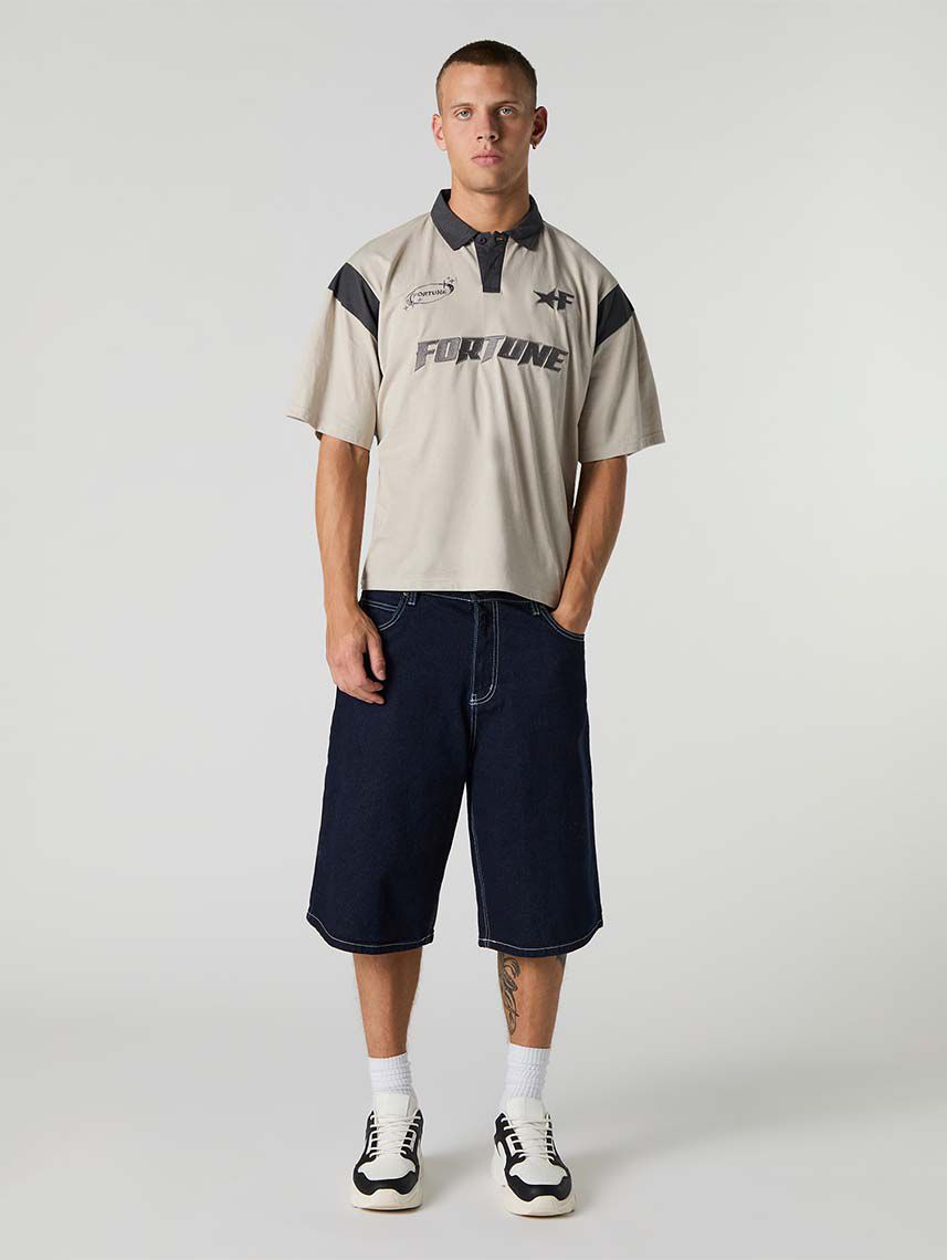 חולצת פולו ספורטיבית