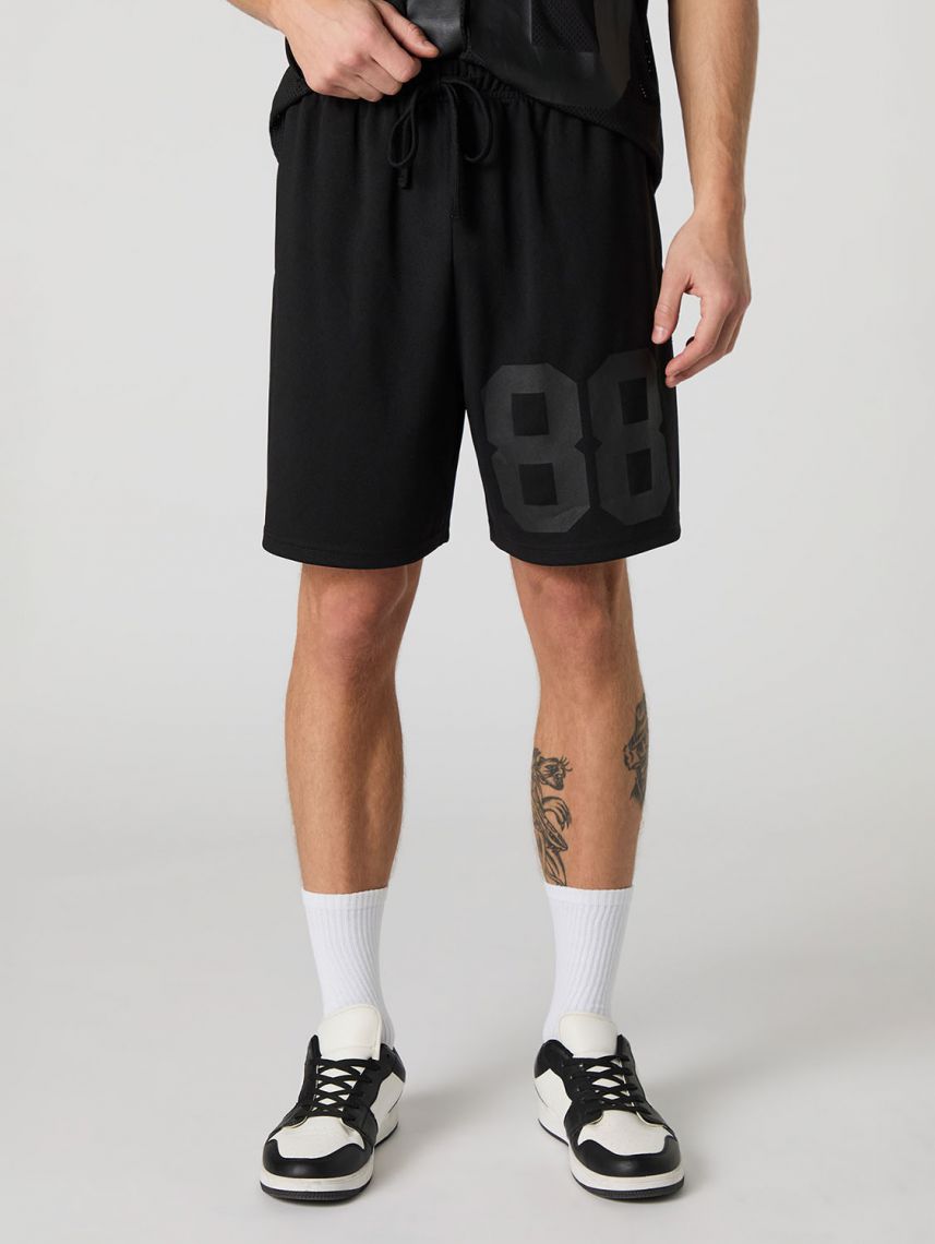 מכנסי רשת קצרים