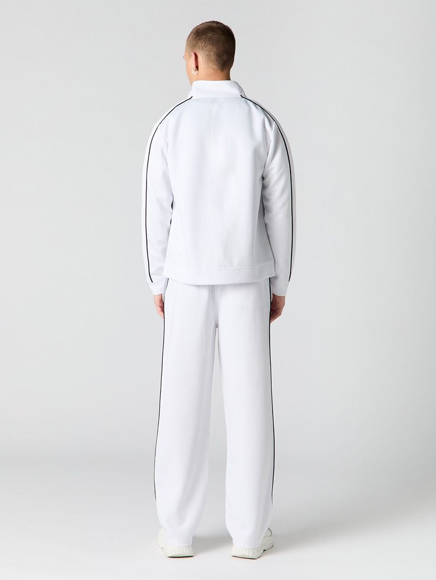 מכנסיים עם פסים