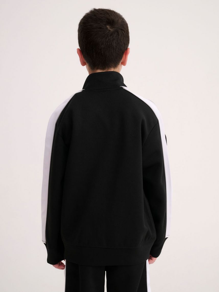 ג’קט אקטיב