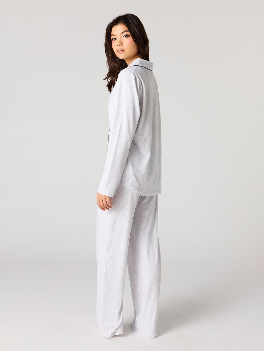 סט פיג’מה מכופתרת ארוכה