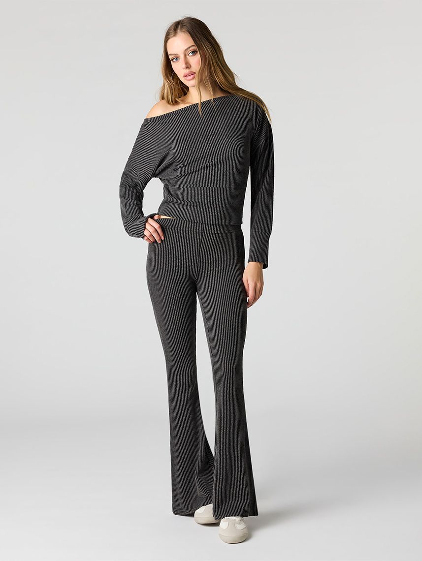 מכנסי סריג מתרחבים