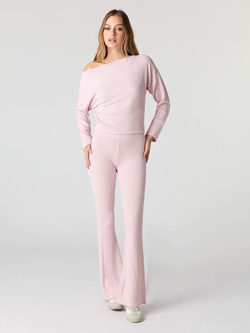 מכנסי סריג מתרחבים