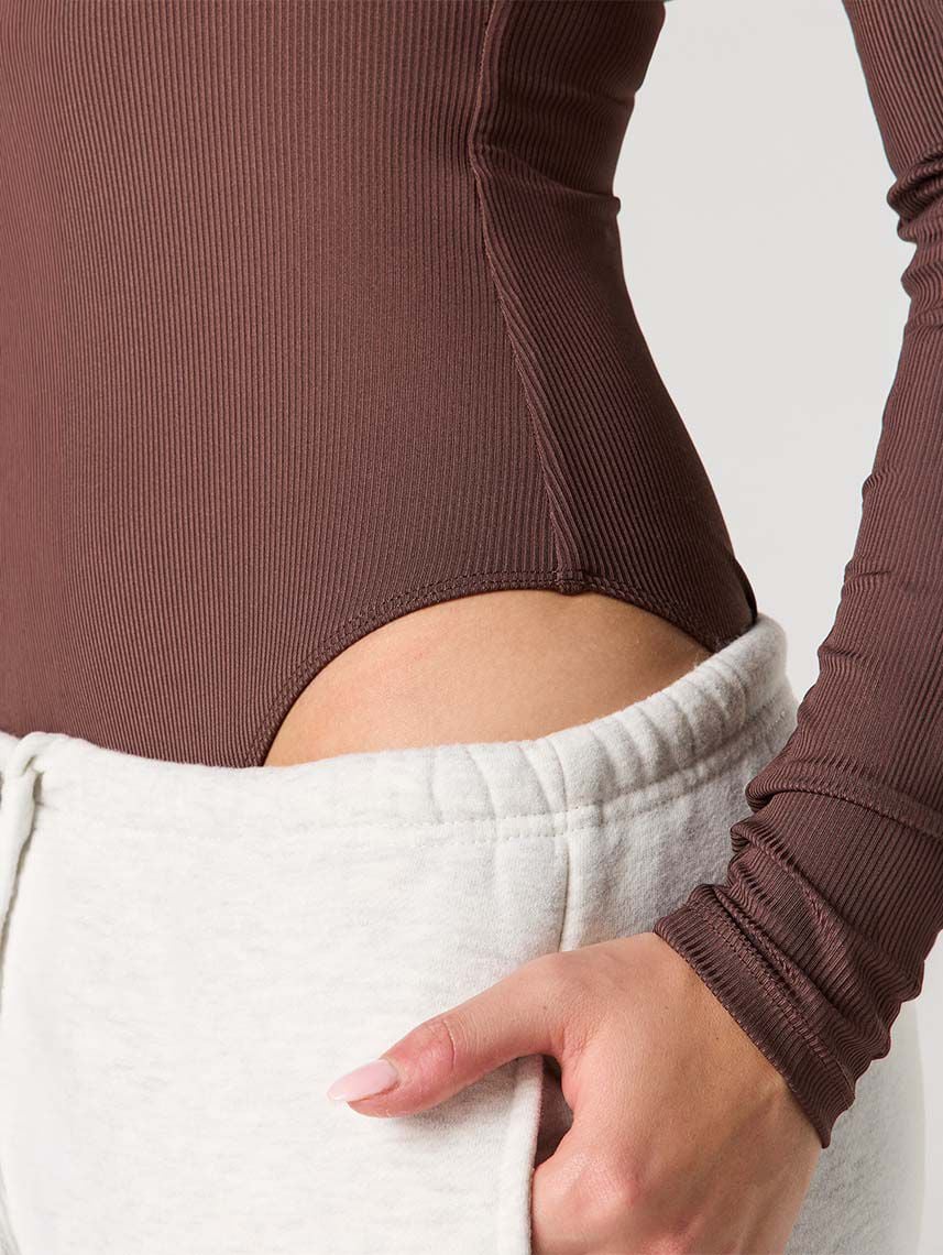 בגד גוף אלסטי ארוך