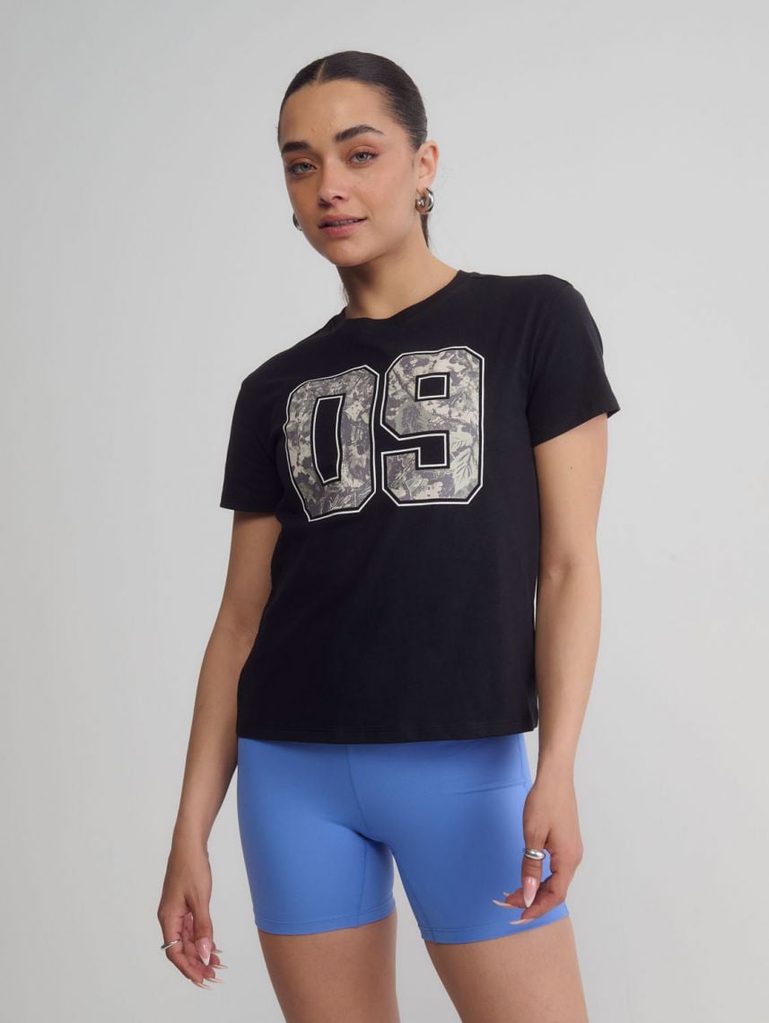 טי-שירט בוקסי