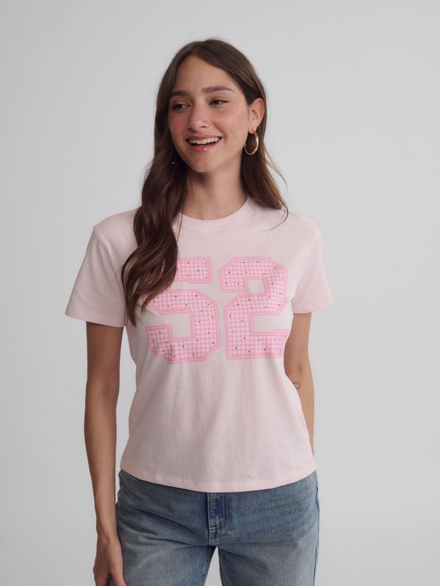 טי-שירט מעוטרת אבנים נוצצות