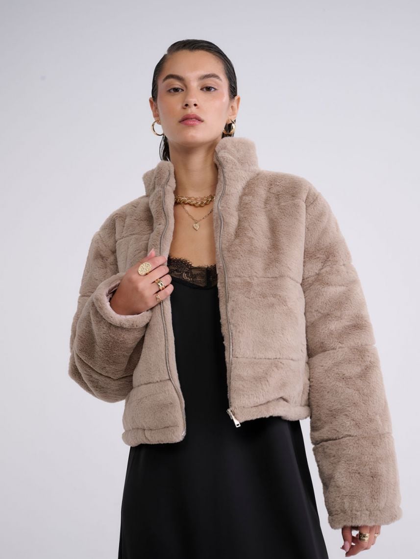 מעיל פרוותי