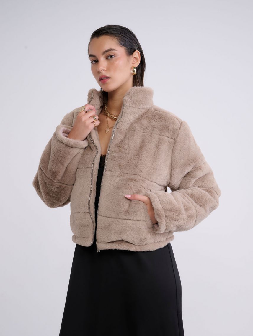 מעיל פרוותי