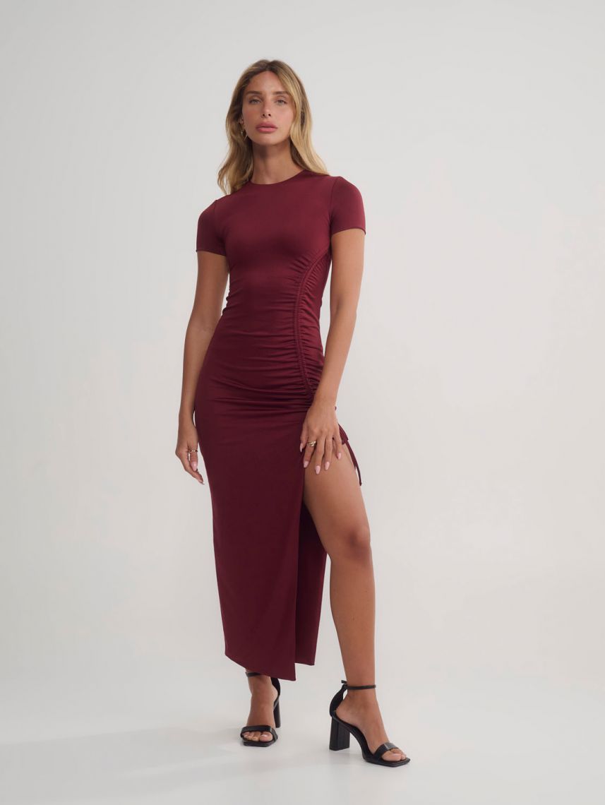 שמלת מקסי עם שסע