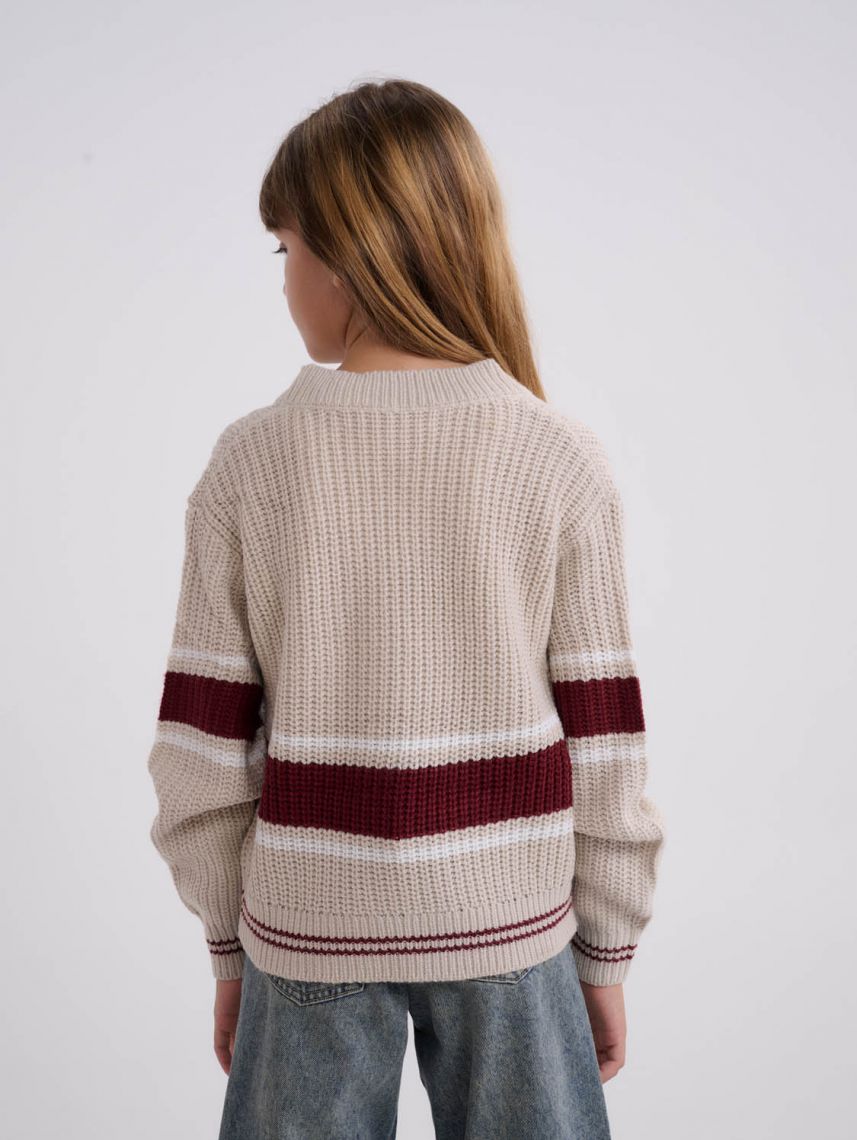 קרדיגן סרוג עם רקמה