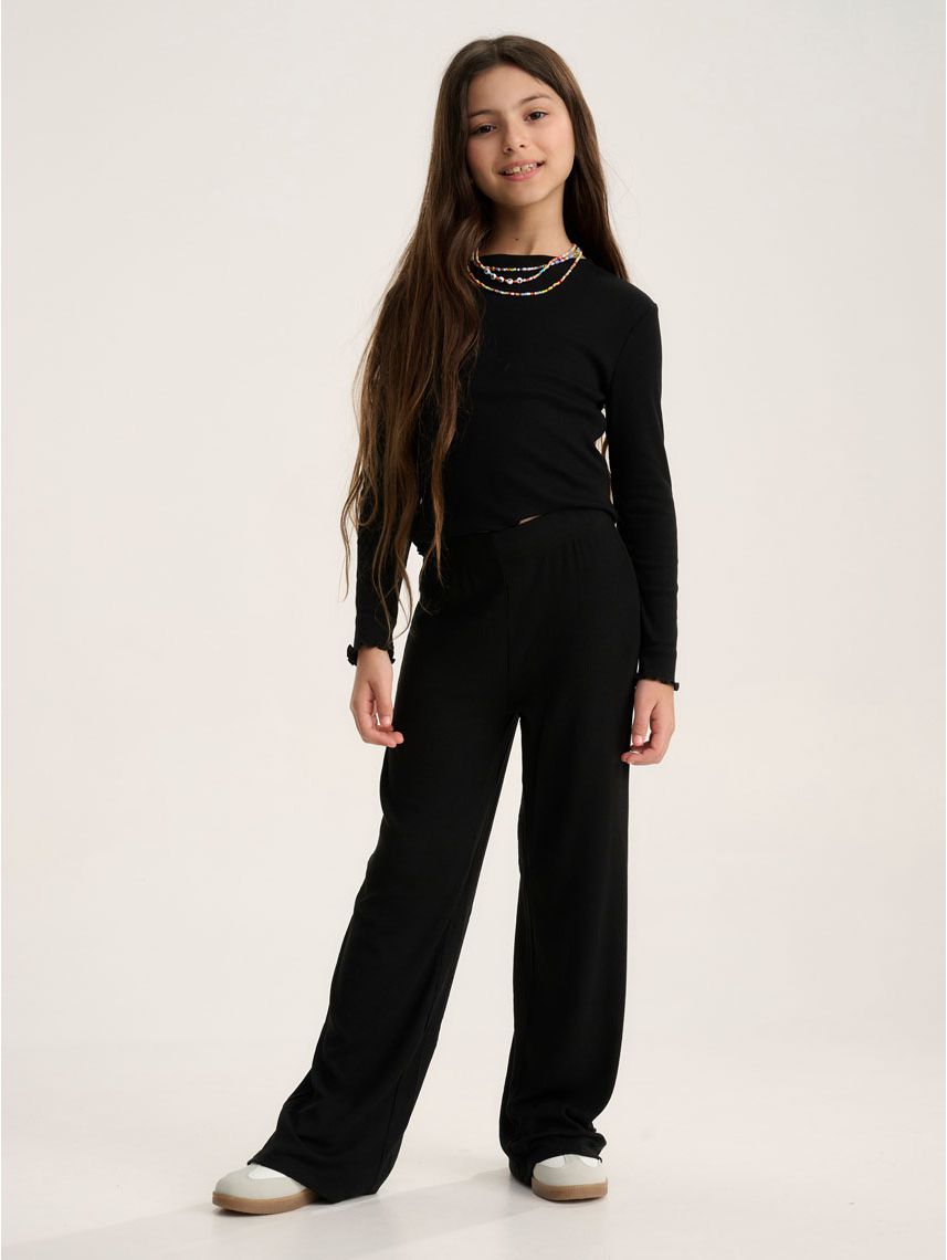 מכנסיים רחבים