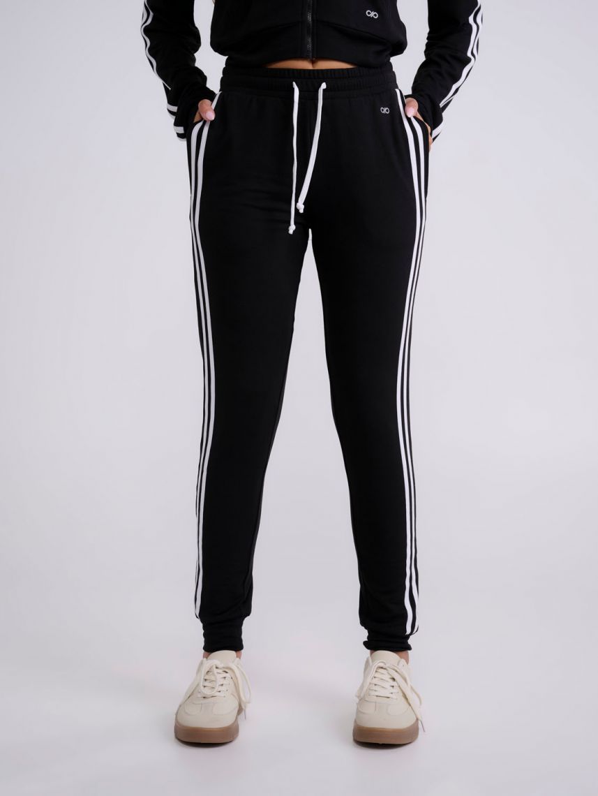 מכנסי פוטר בעיצוב ספורטיבי