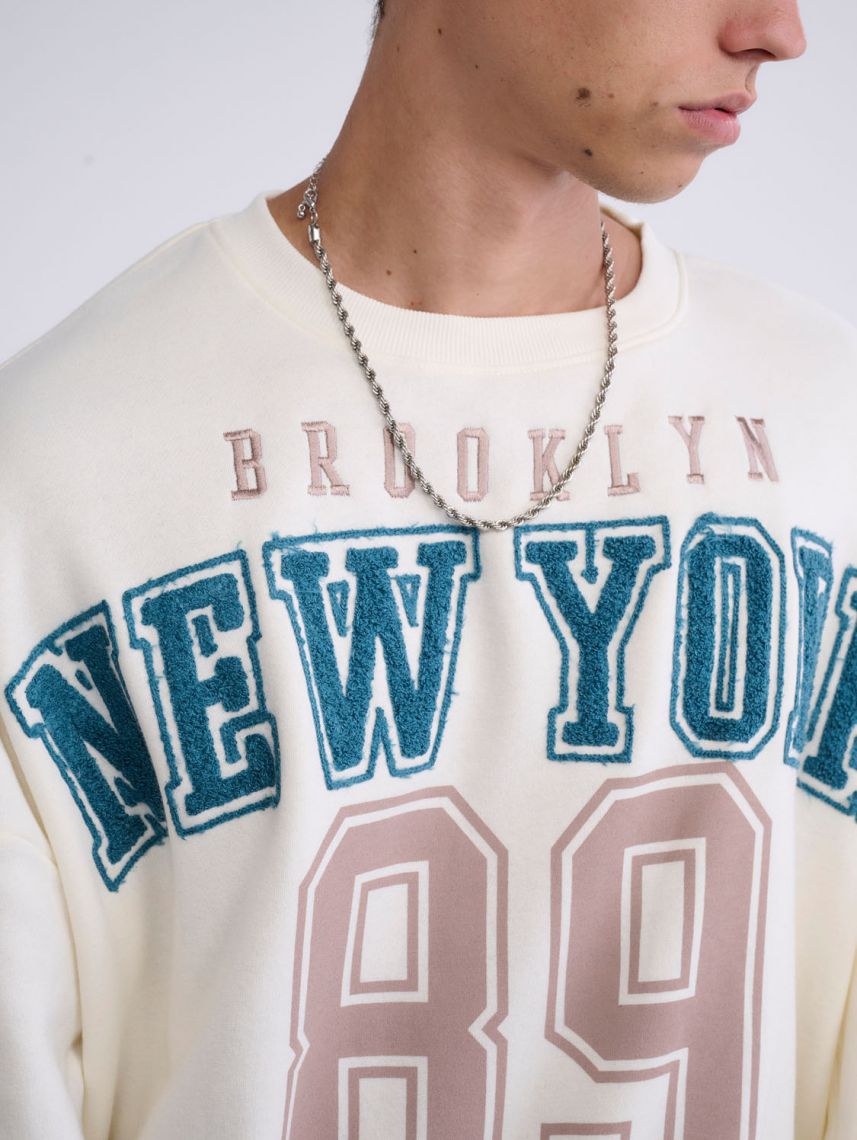 סווטישירט ספורטיבי