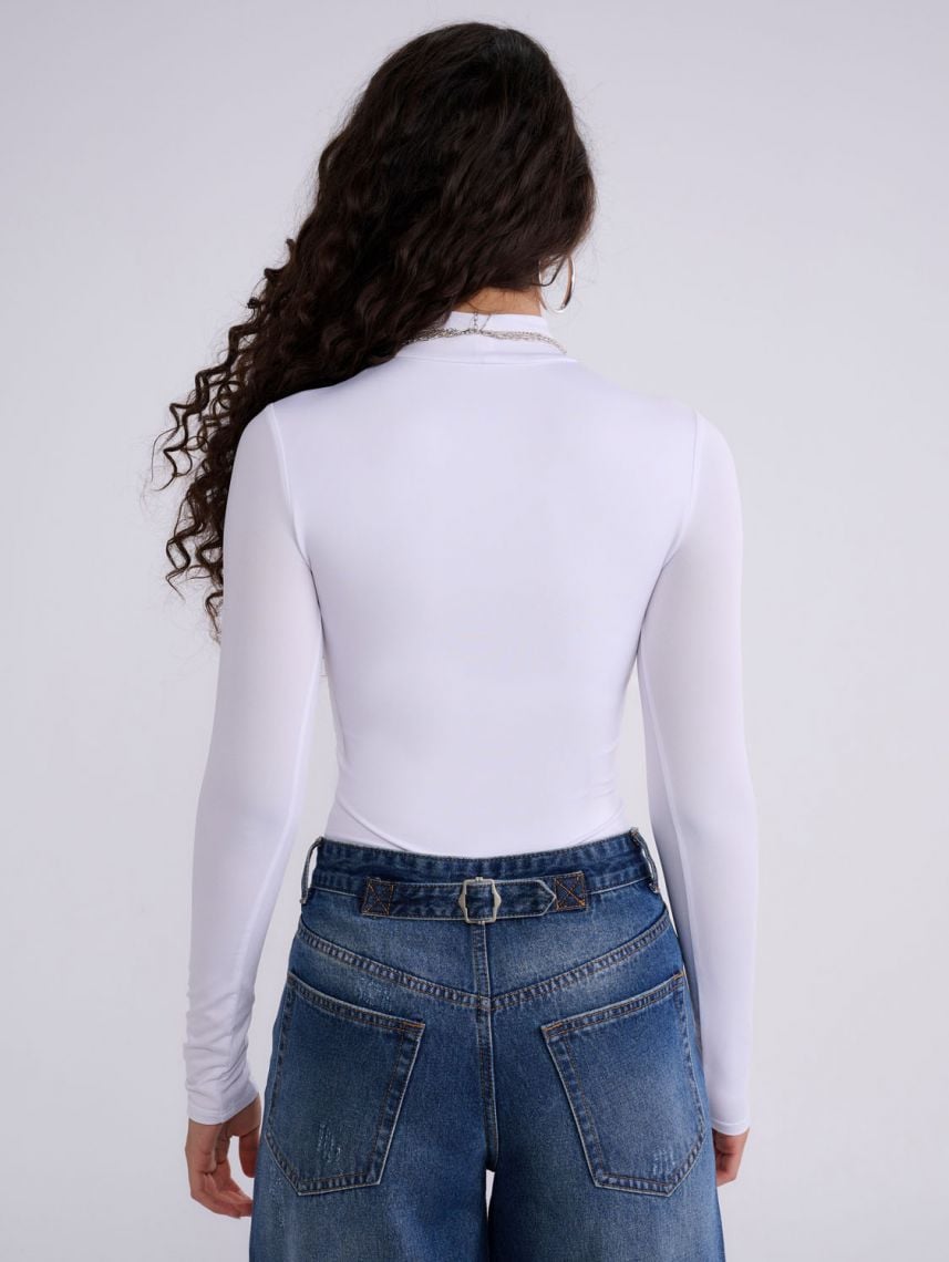 בגד גוף צווארון גבוהה