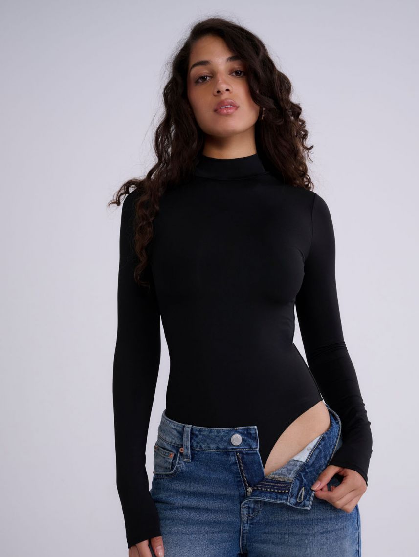 בגד גוף צווארון גבוהה