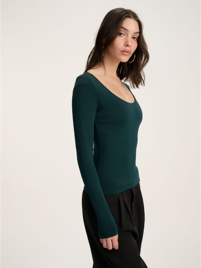 טי-שירט U ארוכה