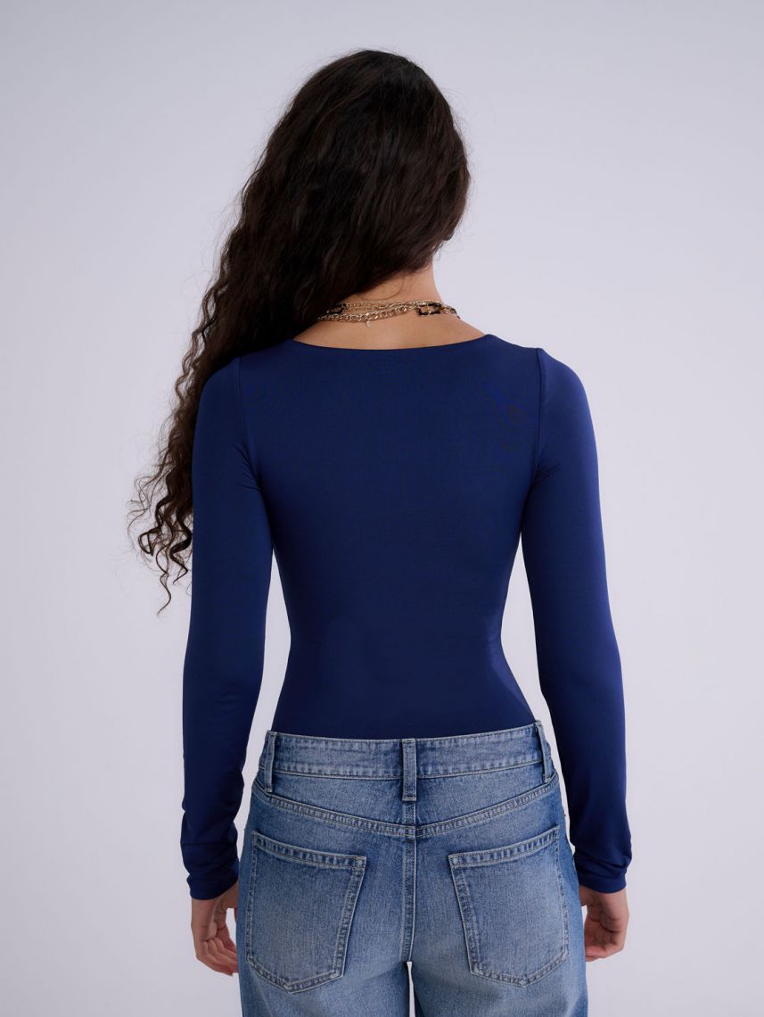 בגד גוף מפתח מרובע