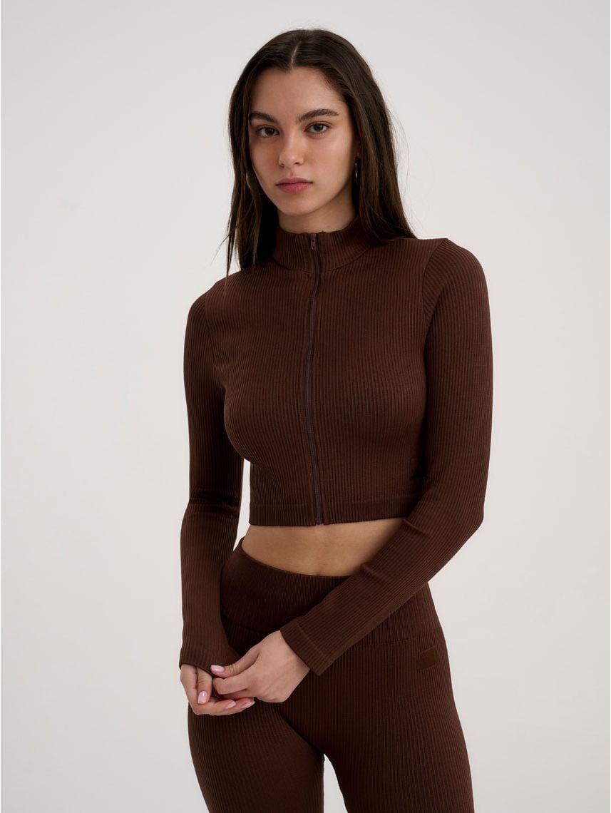 ג’קט אקטיב קרופ