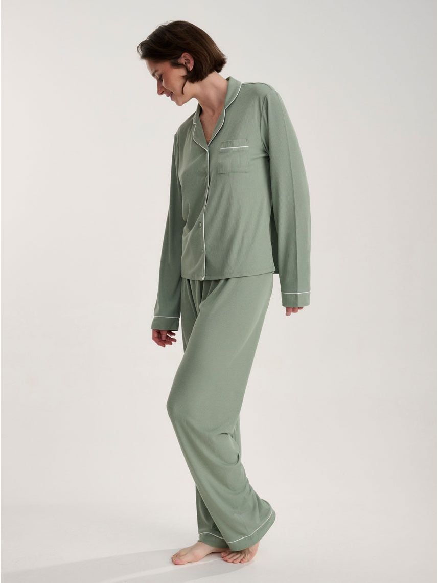 סט פיג’מה מכופתרת ארוכה