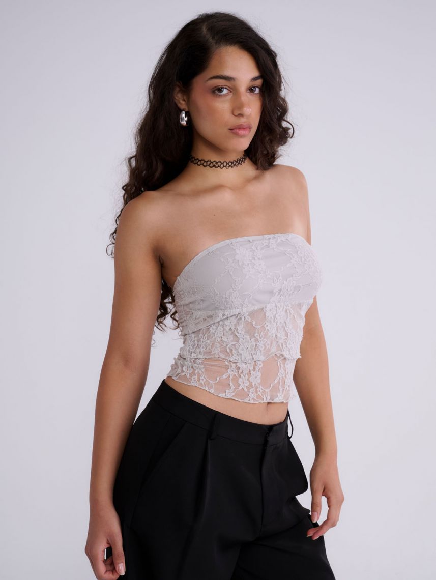 סטרפלס עם תחרה