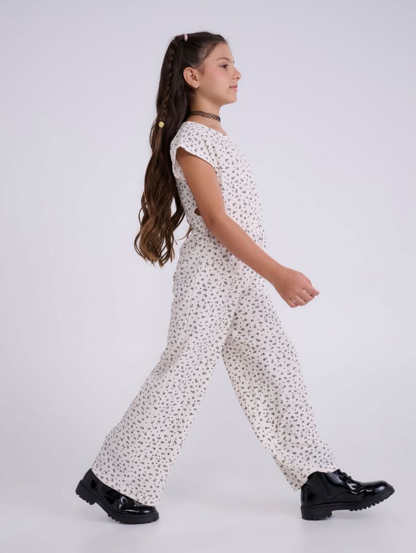 אוברול קאט-אאוט