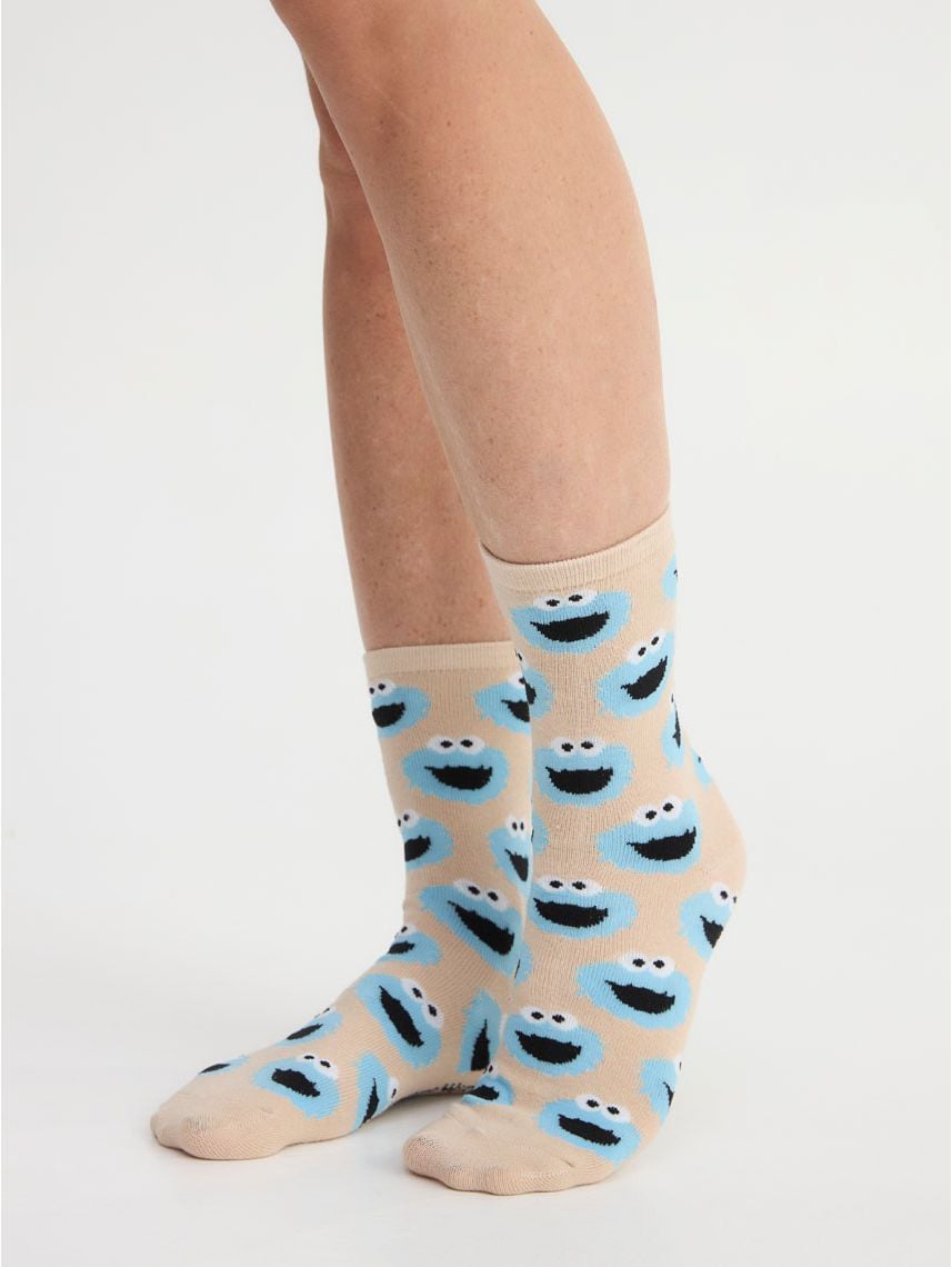 גרביים גבוהות | Sesame Street