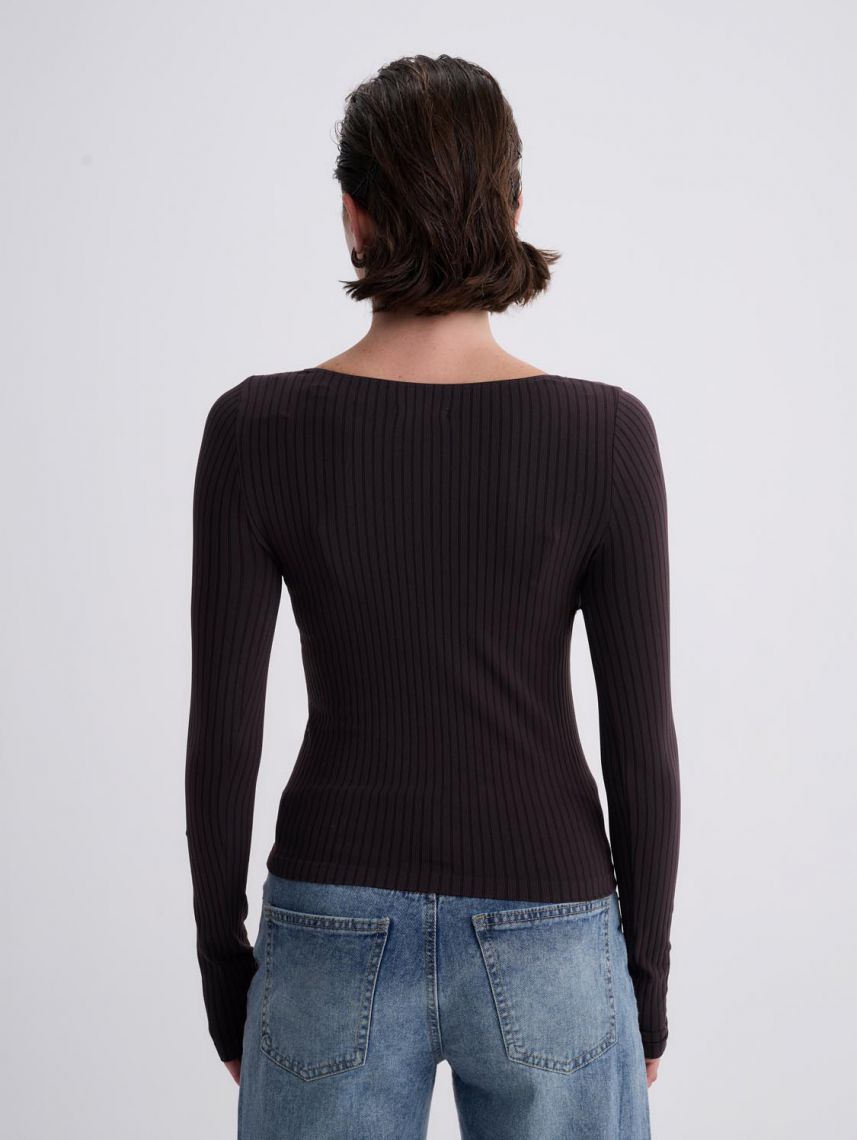 חולצה ארוכה