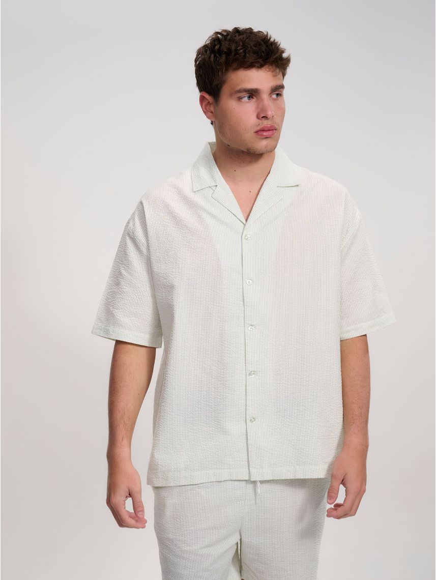 חולצת פסים מכופתרת