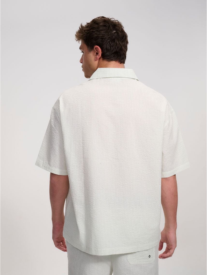 חולצת פסים מכופתרת