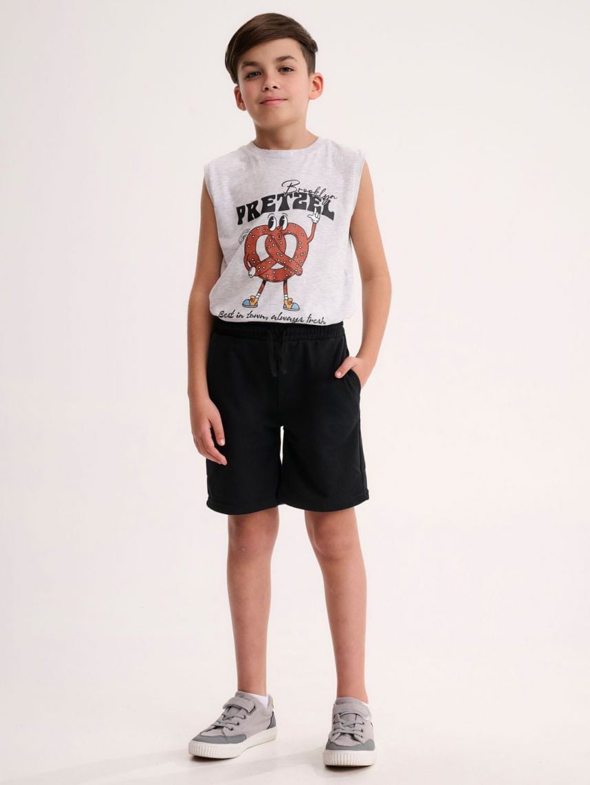 מכנסיים קצרים