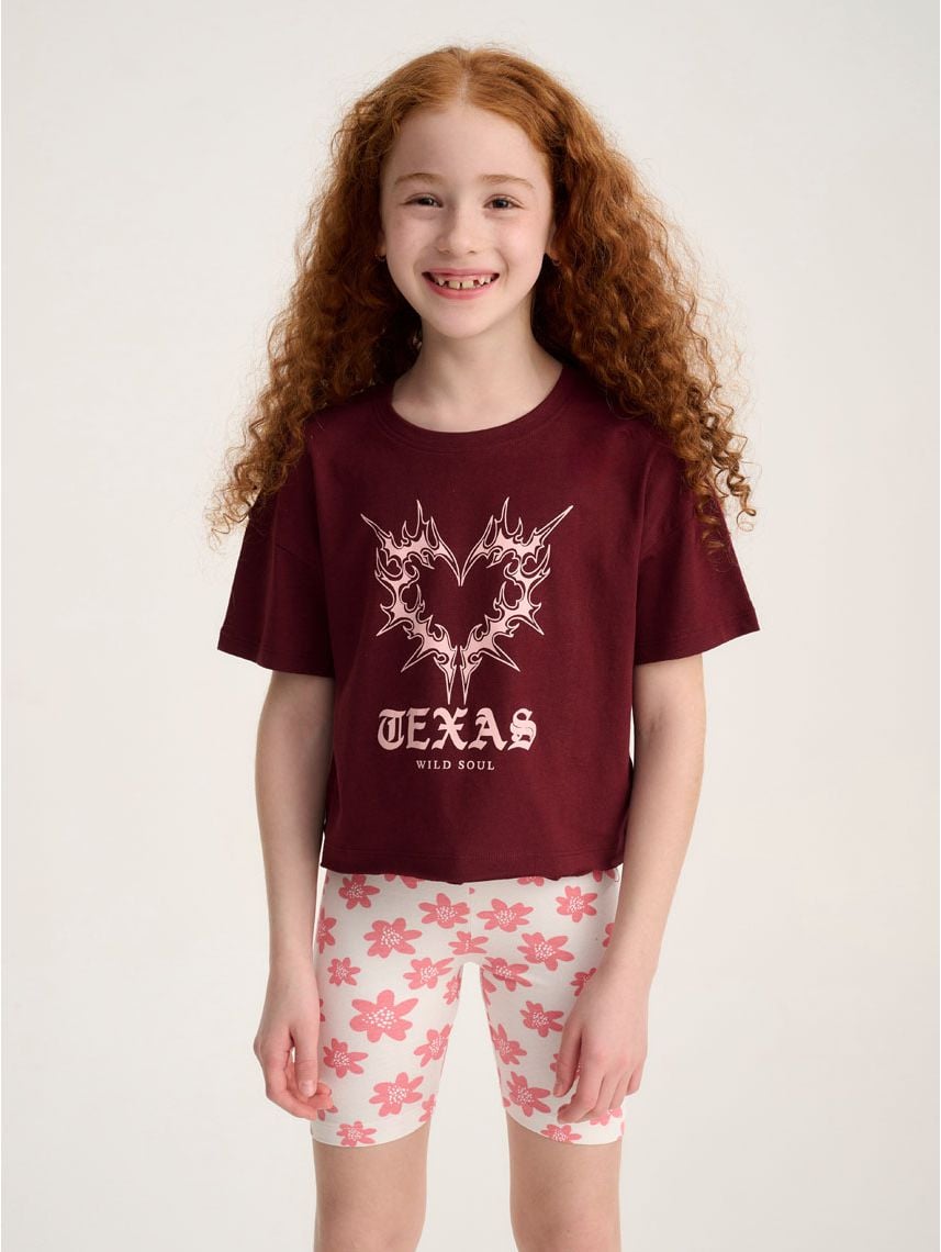 טי-שירט עם סיומת פרומה