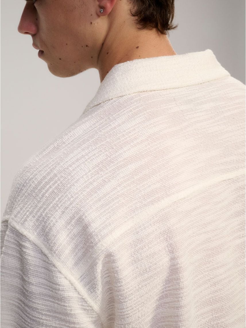 חולצה מכופתרת טקסטורה קצרה