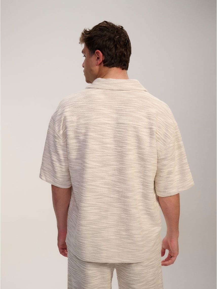 חולצה מכופתרת טקסטורה קצרה