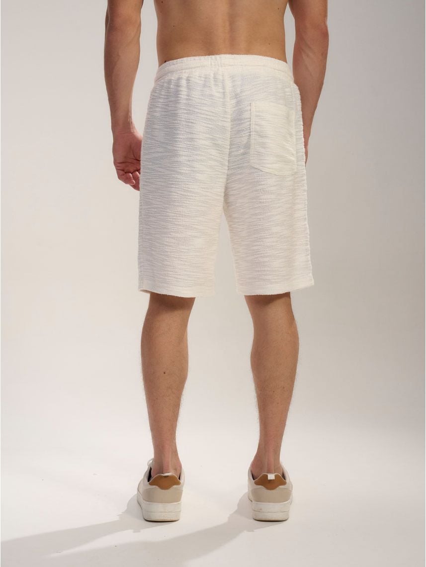 מכנסי טקסטורה קצרים