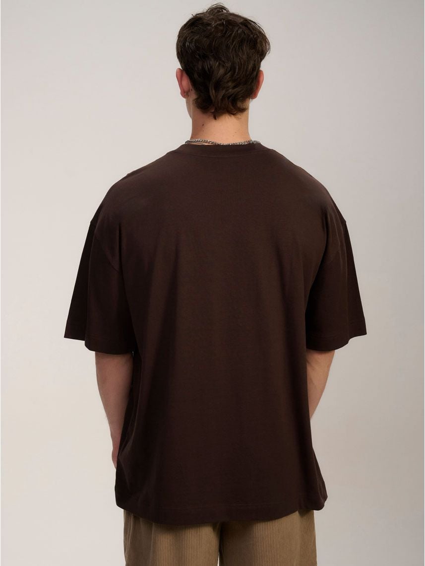 טי-שירט קצרה